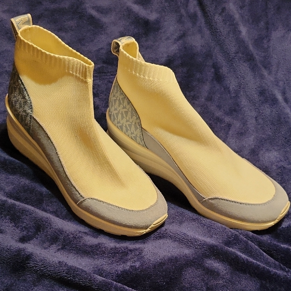 Women's Cream and Gray Slip-On Sneakers